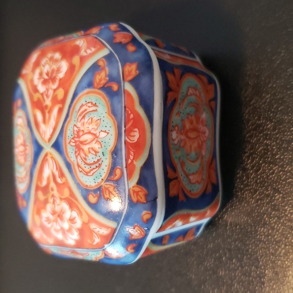 Jewelry Keepsake Box - Picture 1 of 9